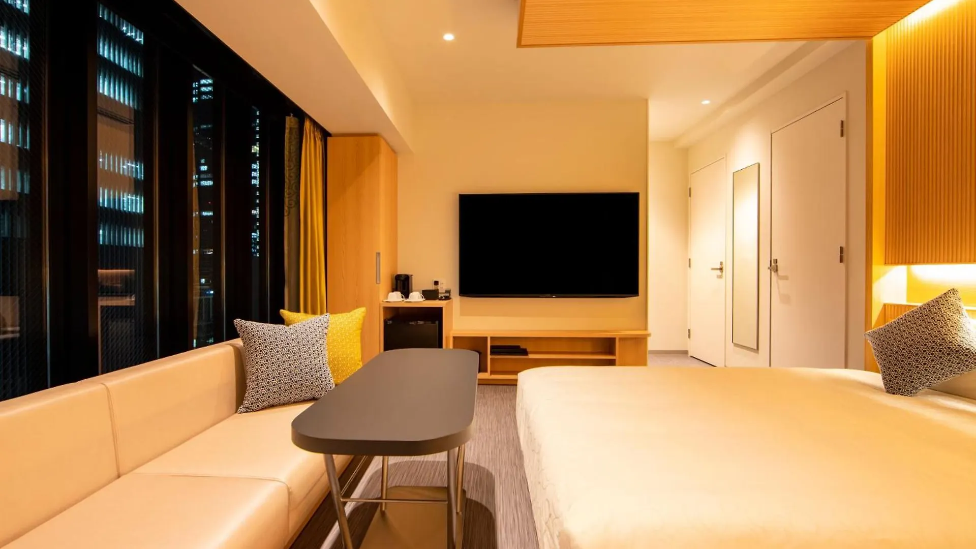****  Karaksa Hotel Colors Tokyo Yaesu Japan