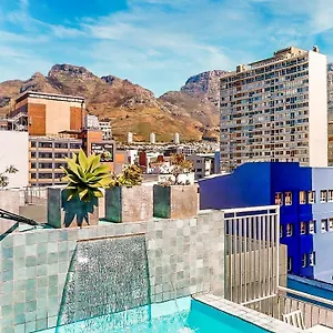 Apartahotel Urban Oasis