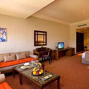 Palais Medina 5* פס